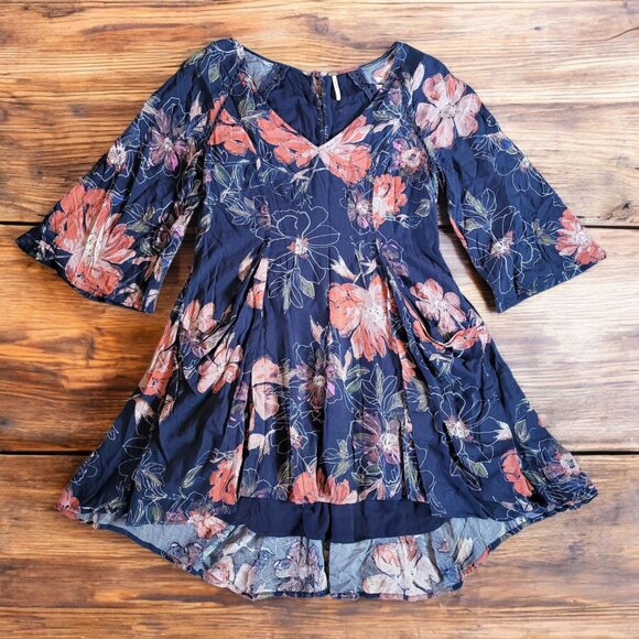 Free People Boho Floral Flowy Mini Dress V Neck Navy Blue Womens 4 Eyes On You - Picture 1 of 11